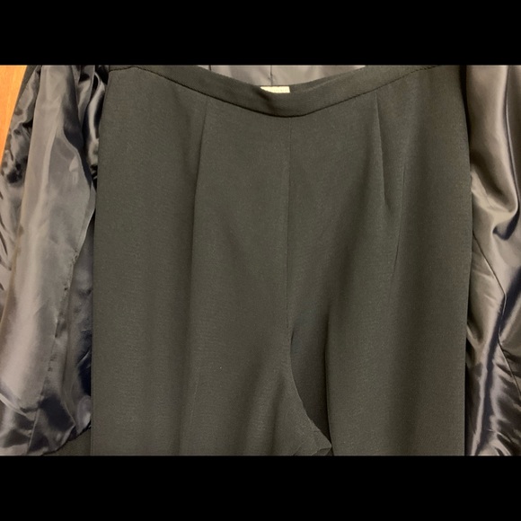 Charcoal Business Suit Jones NY (Jones Wear) Size 10/12 - Picture 13 of 16